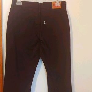brown levis jeans